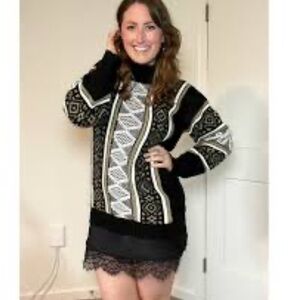 Black and White Patterned Vintage Sweater